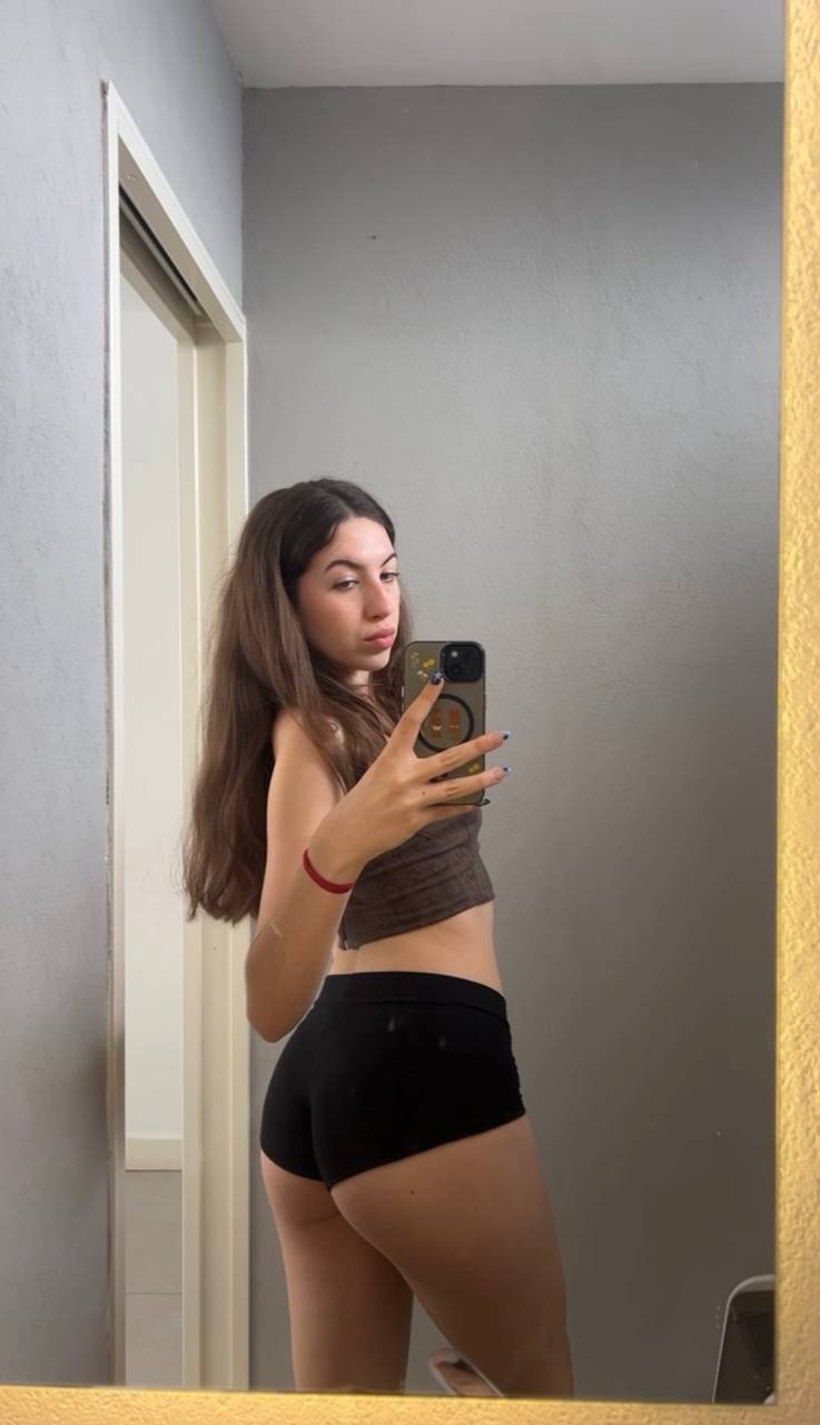 Amber in her underwear in Lyon