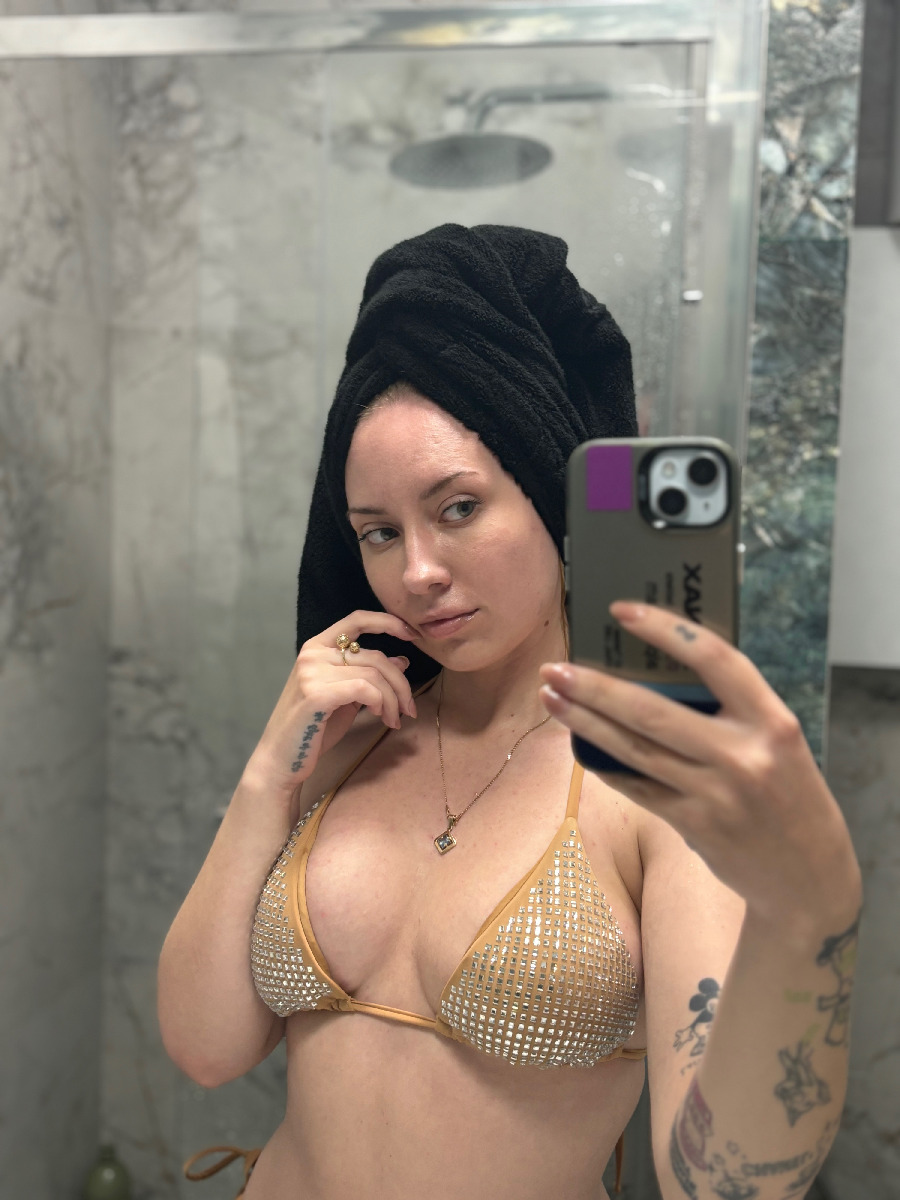 Nude girl KateV in Lyon